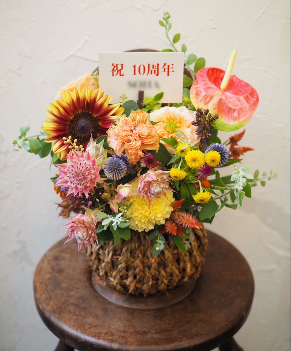 デザイナー後藤におまかせ生花アレンジ 色ミックスSS｜フラスタ・楽屋