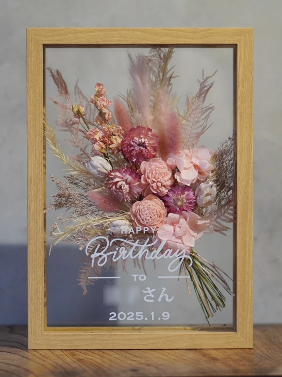 レースのフレームアレンジ＊〜 レース フォトフレームリメイクのおすすめ商品とおしゃれな実例