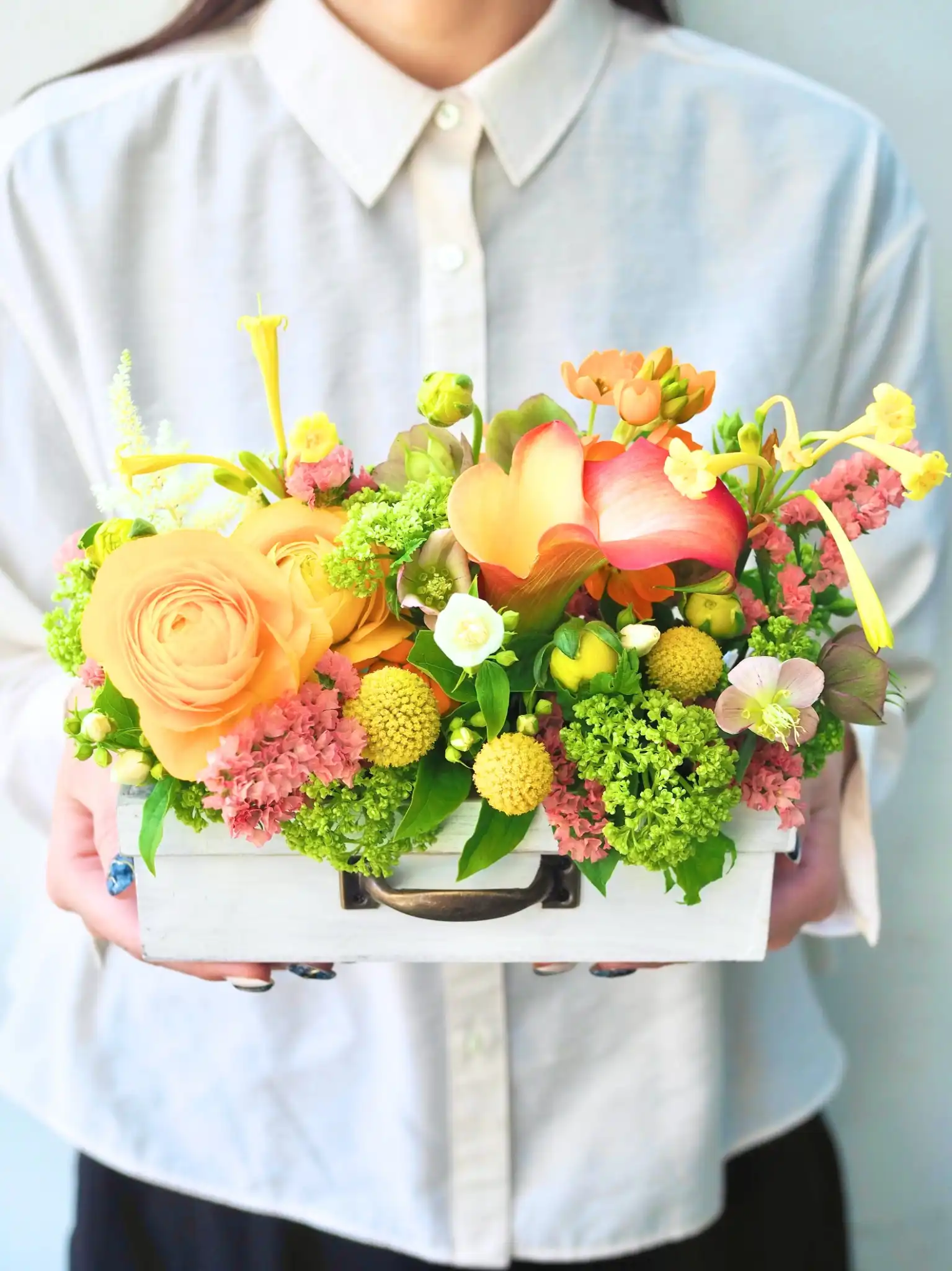 ウッドトランク生花アレンジ イエロー M