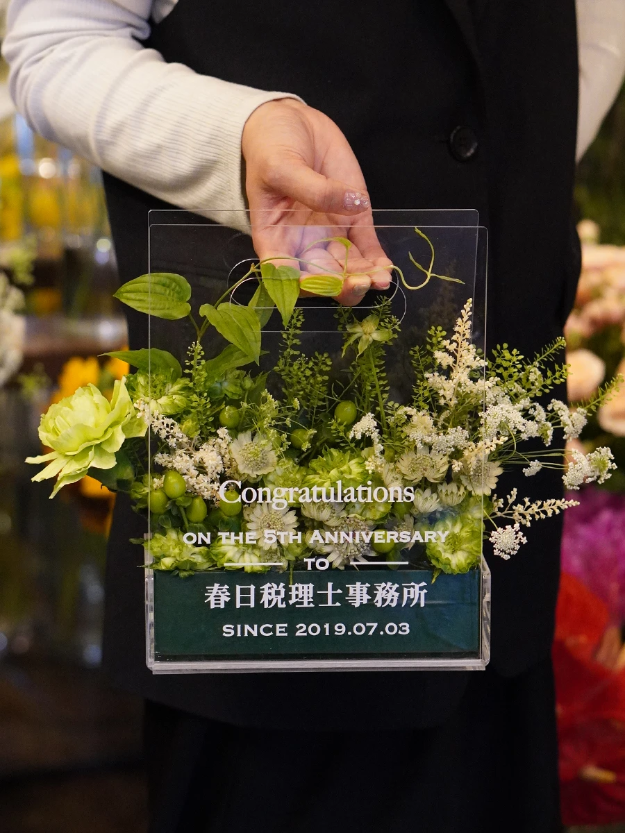 文字入れできる クリアトートアレンジ プレミアム｜フラスタ・楽屋花の