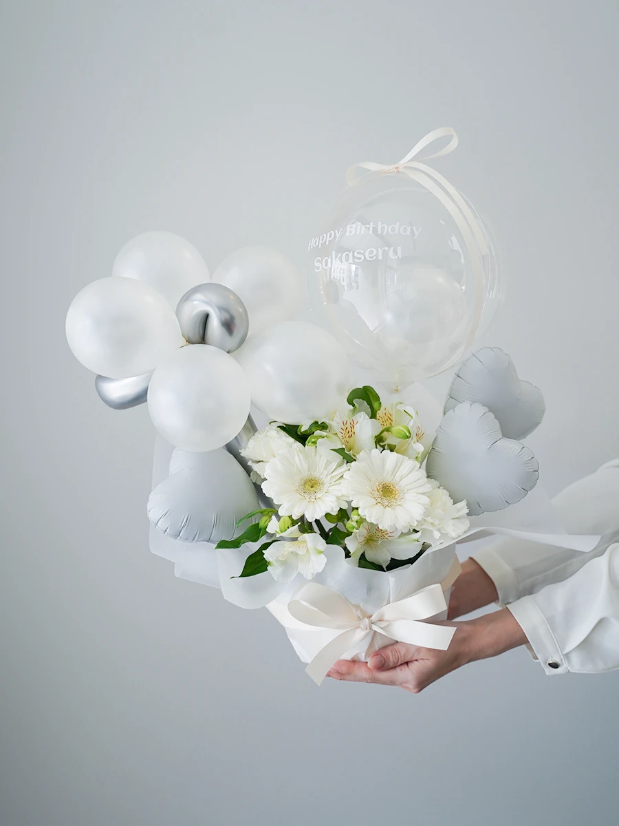 文字入れできる クリアバルーンの生花アレンジ 白 S