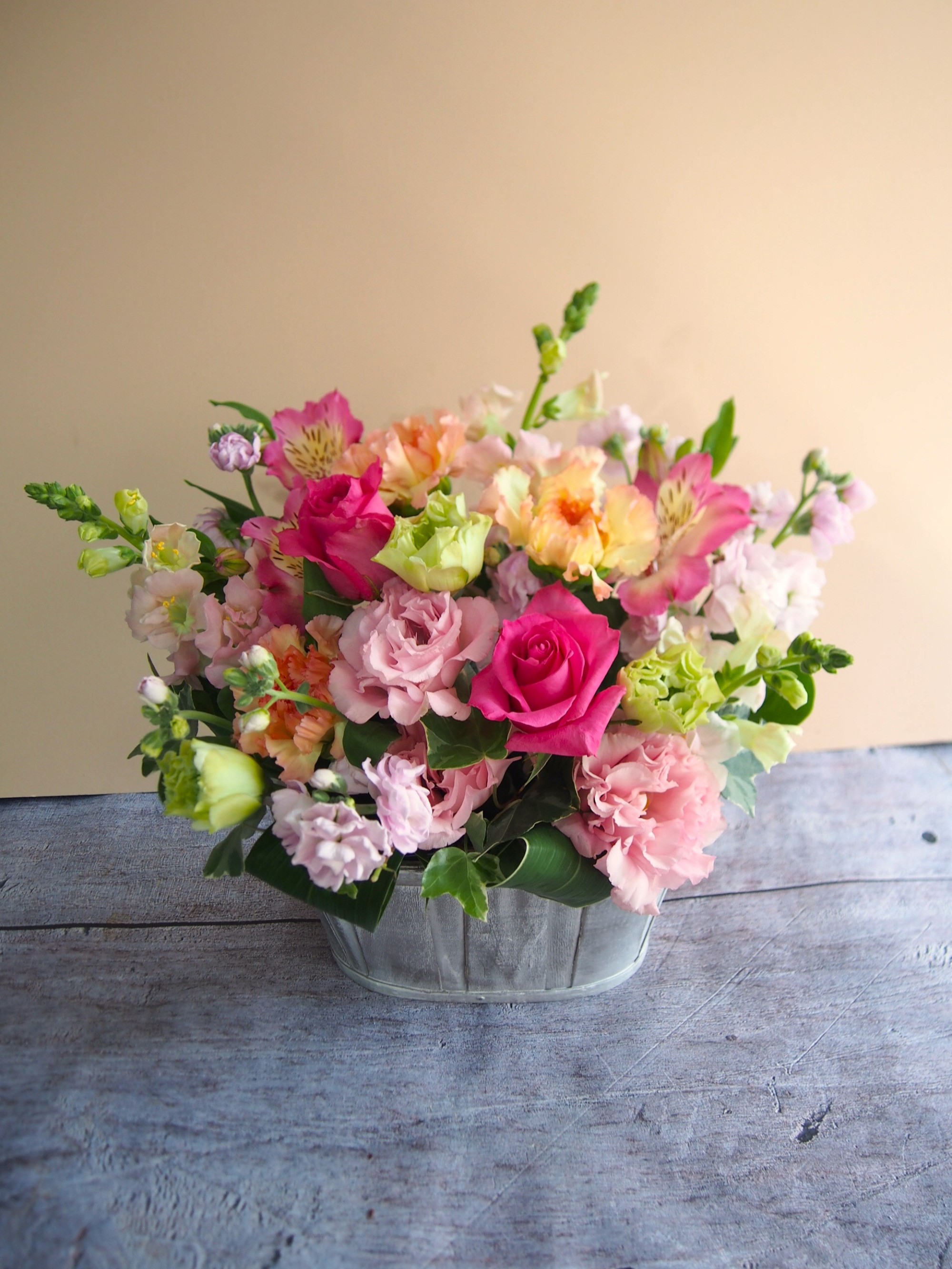 お祖母様へ 季節のお花でおまとめしたバースデーフラワー