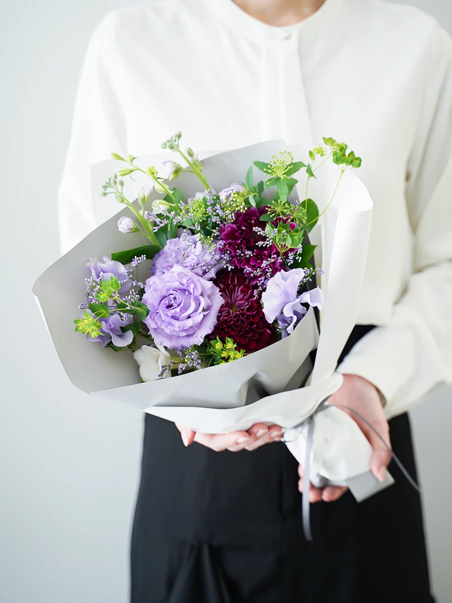 季節のお供えお悔やみ花束アレンジ 紫 S