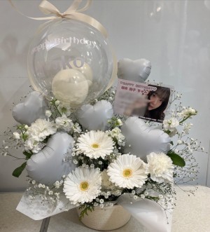 京都パルスプラザ 公演 [櫻坂46 13thシングル発売記念 リアルミート&グリート] 櫻坂46 松本和子さん ご出演祝い花・楽屋花