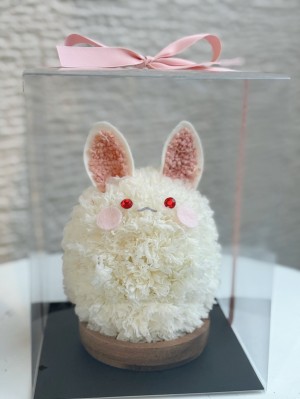 マスコットキャラクターをモチーフにお作りしたプリザーブドフラワー