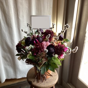 応援の気持ちを込めてお作りしたご出演祝い花・楽屋花