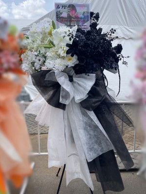 国立競技場 公演 [5th YEAR ANNIVERSARY LIVE] 櫻坂46 村井優さん ご出演スタンド花