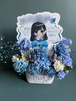 鳩さんがかわいい！ブルーを基調におつりした ご出演祝い花・楽屋花