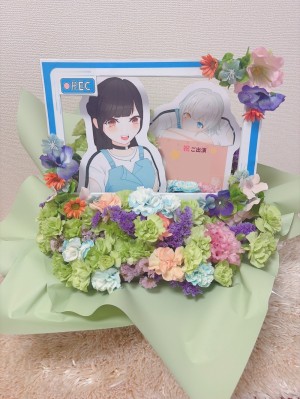 お花畑の自撮り風におつくりした カラフルなご出演祝い花・楽屋花